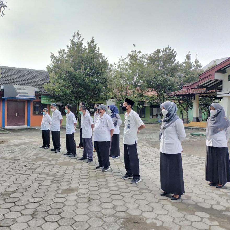 Kegiatan Apel Pagi Pamong Kalurahan Pleret
